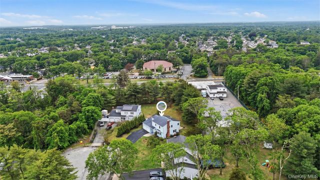 19 Sherwood Court, Ronkonkoma, NY 11779