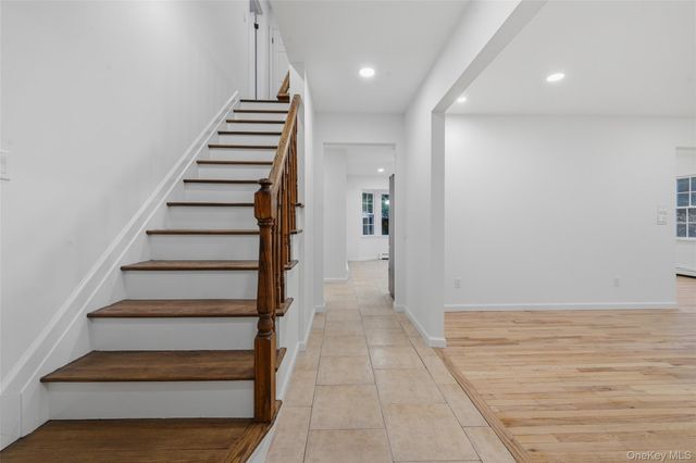 19 Sherwood Court, Ronkonkoma, NY 11779