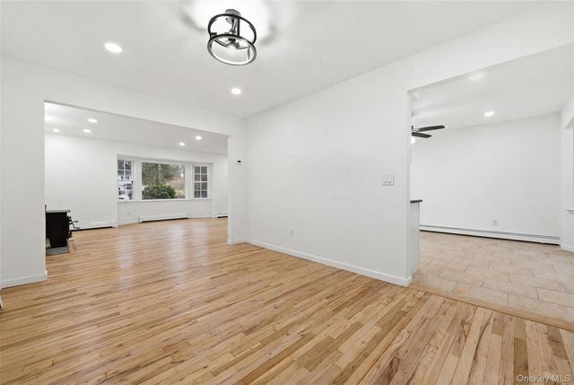 19 Sherwood Court, Ronkonkoma, NY 11779