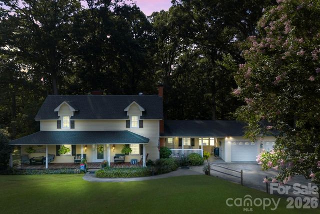 447 Henderson Road, Chesnee, SC 29323