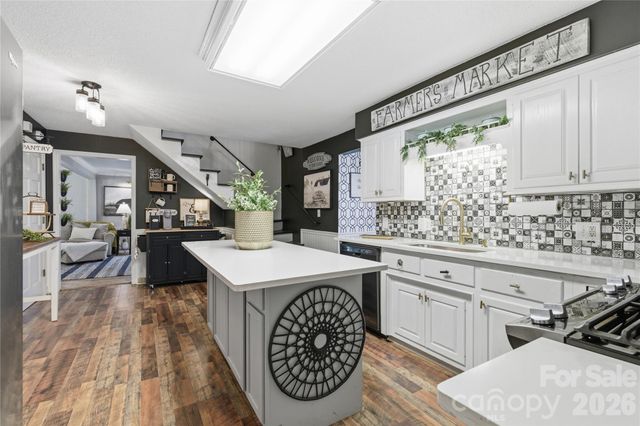 447 Henderson Road, Chesnee, SC 29323