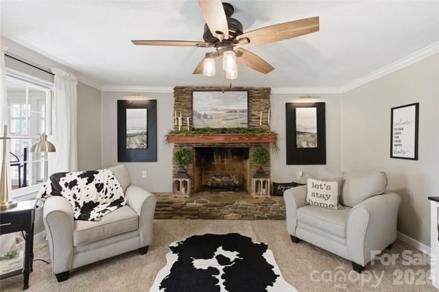 447 Henderson Road, Chesnee, SC 29323