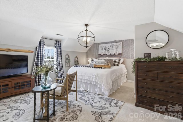 447 Henderson Road, Chesnee, SC 29323