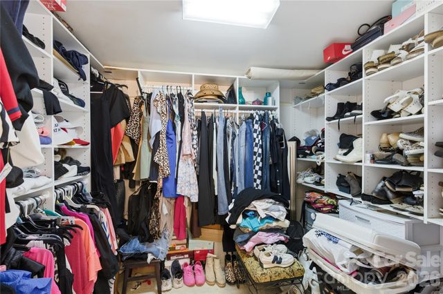 447 Henderson Road, Chesnee, SC 29323