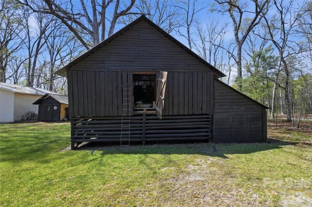 447 Henderson Road, Chesnee, SC 29323