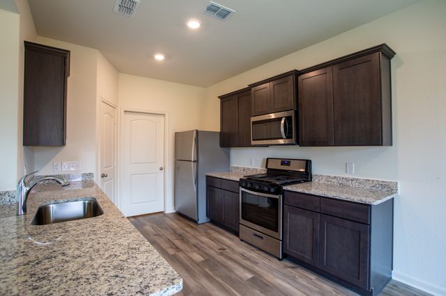 13812 Musselshell Drive, Ponder, TX 76259