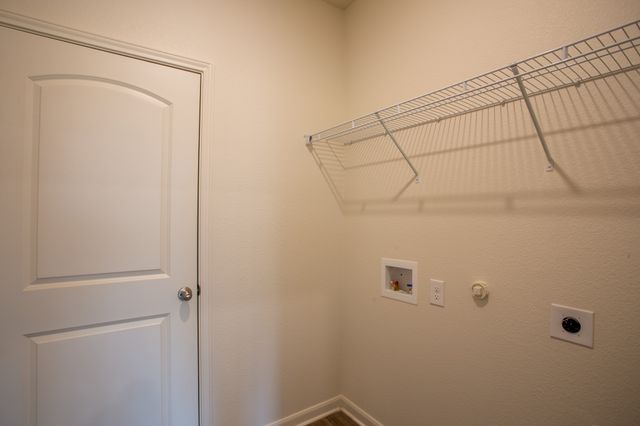 13812 Musselshell Drive, Ponder, TX 76259