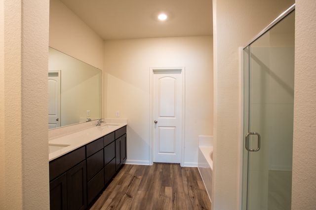 13812 Musselshell Drive, Ponder, TX 76259