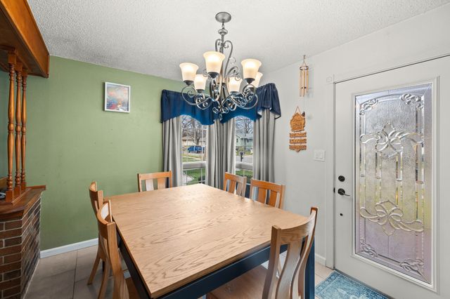 3904 E 26th Street, Des Moines, IA 50317