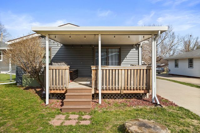 3904 E 26th Street, Des Moines, IA 50317