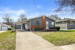 3904 E 26th Street, Des Moines, IA 50317