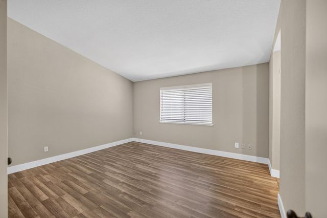 9260 Mantle Ct, Elk Grove, CA 95758