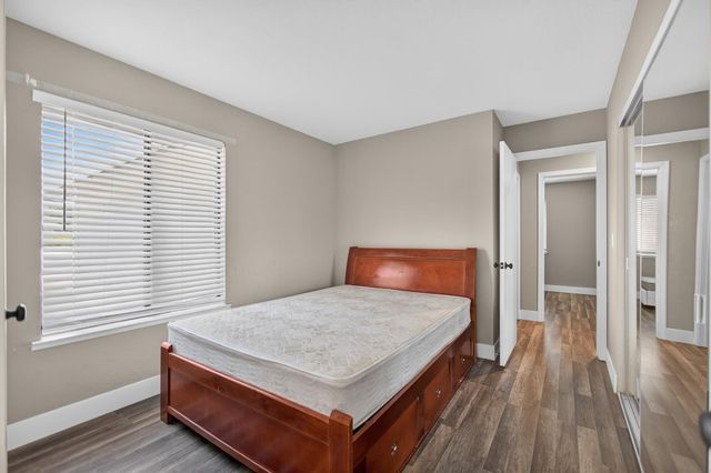 9260 Mantle Ct, Elk Grove, CA 95758