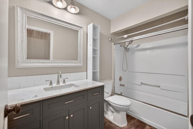 9260 Mantle Ct, Elk Grove, CA 95758