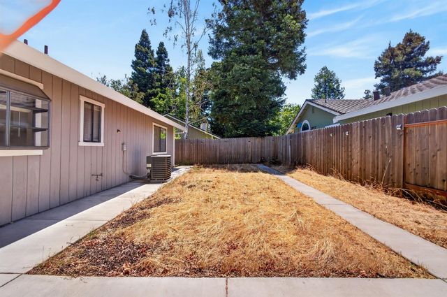 9260 Mantle Ct, Elk Grove, CA 95758