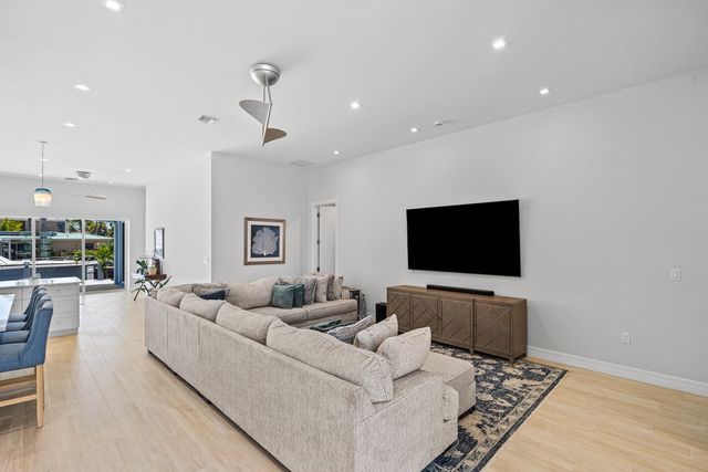 830 NE 72nd Street, Boca Raton, FL 33487