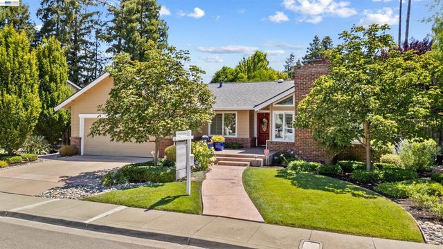 2533 Larrikeet Ct, Pleasanton, CA 94566