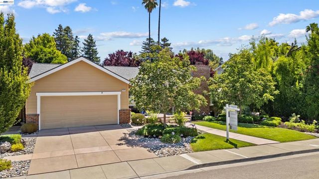 2533 Larrikeet Ct, Pleasanton, CA 94566