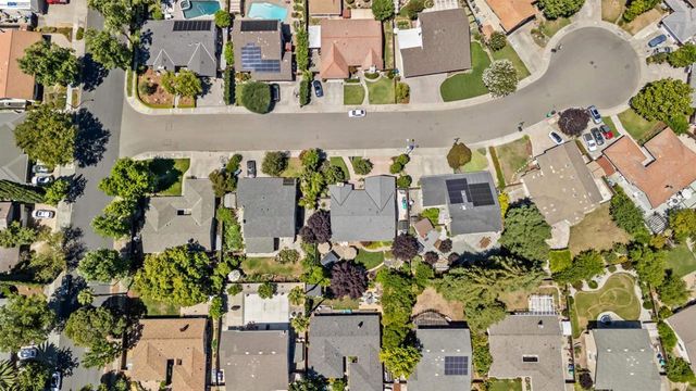 2533 Larrikeet Ct, Pleasanton, CA 94566