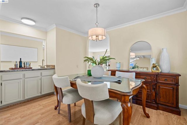 2533 Larrikeet Ct, Pleasanton, CA 94566
