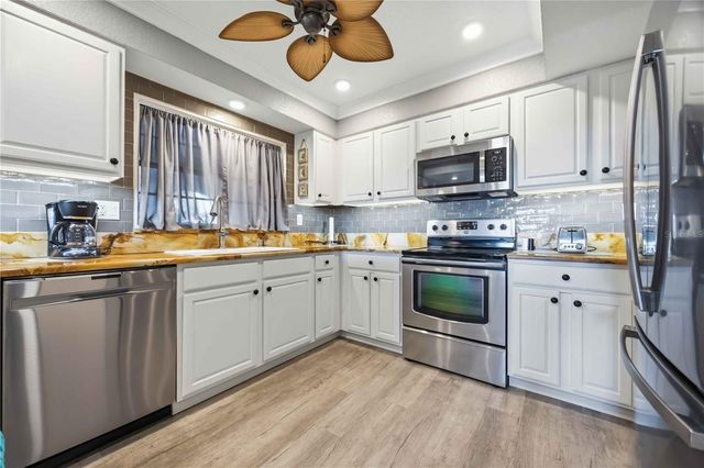 23465 HARBORVIEW ROAD 231, Punta Gorda, FL 33980