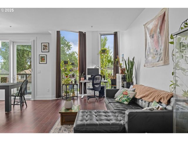 838 Se 38TH Ave 311, Portland, OR 97214