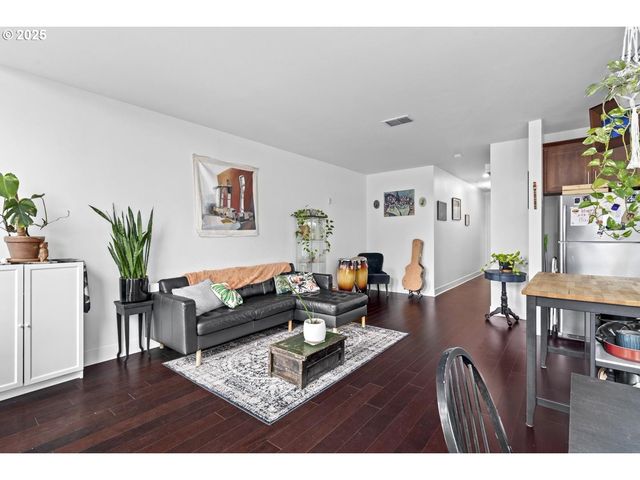 838 Se 38TH Ave 311, Portland, OR 97214