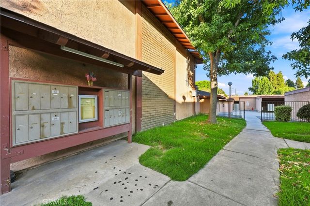 5905 Rosemead, Pico Rivera, CA 90660