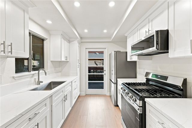 5905 Rosemead, Pico Rivera, CA 90660