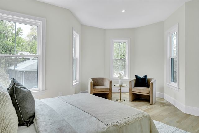 686 Centre St, Newton, MA 02458