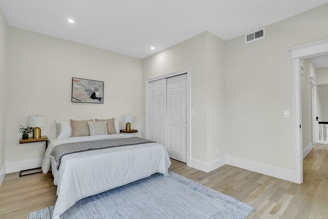 686 Centre St, Newton, MA 02458