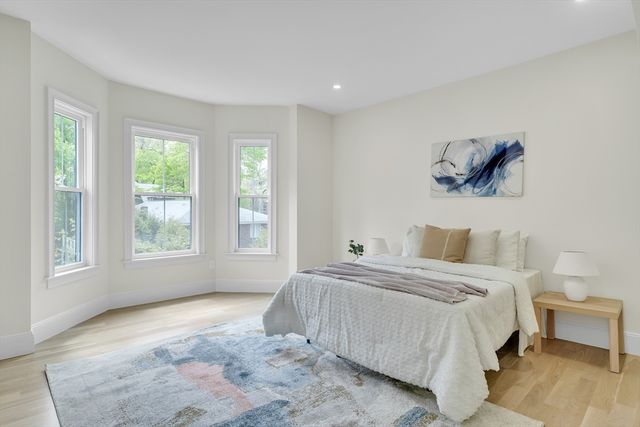 686 Centre St, Newton, MA 02458