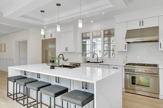 686 Centre St, Newton, MA 02458