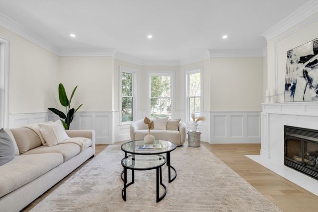 686 Centre St, Newton, MA 02458