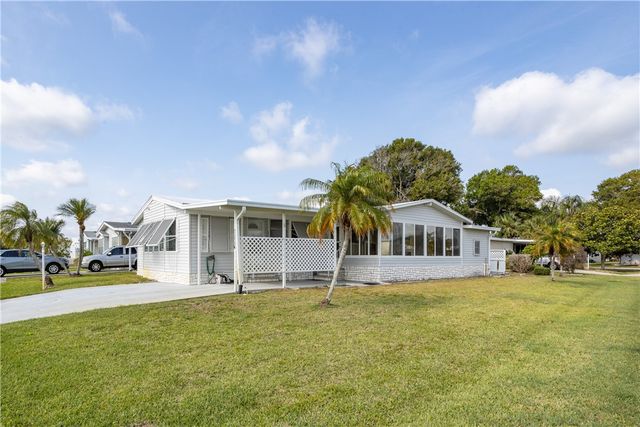 7608 Montauk Avenue T10, Micco, FL 32976