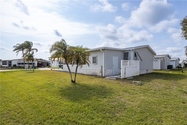 7608 Montauk Avenue T10, Micco, FL 32976
