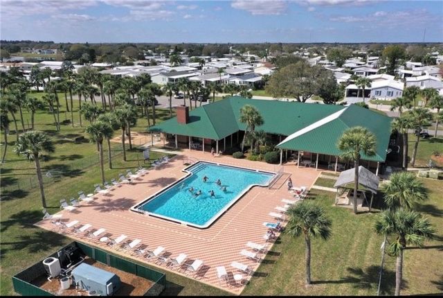 7608 Montauk Avenue T10, Micco, FL 32976