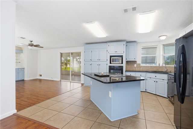 7608 Montauk Avenue T10, Micco, FL 32976