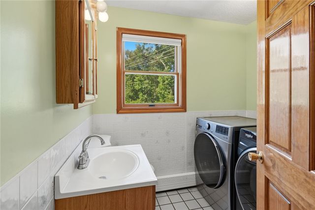 655 Saugatucket Road, South Kingstown, RI 02879