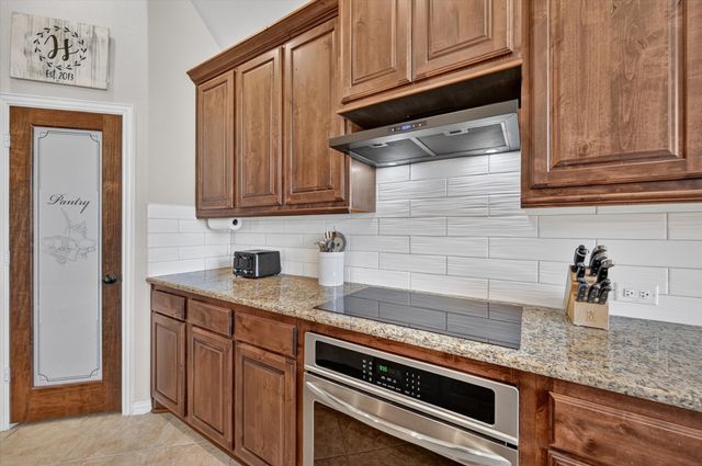 1156 Blue Sky Lane, Burleson, TX 76058