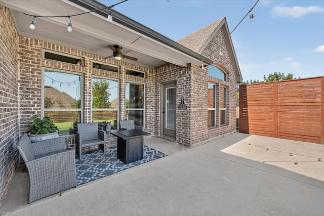 1156 Blue Sky Lane, Burleson, TX 76058