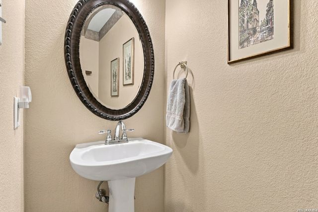 20518 SETTLERS VLY, San Antonio, TX 78258