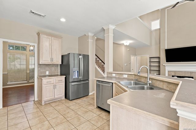 20518 SETTLERS VLY, San Antonio, TX 78258