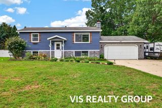 531 E Chadwick Drive, Laketon Twp, MI 49445