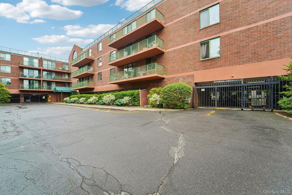 302 Church Street 1C, White Plains, NY 10603