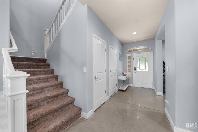 9307 Liberty Island Drive, Bakersfield, CA 93311