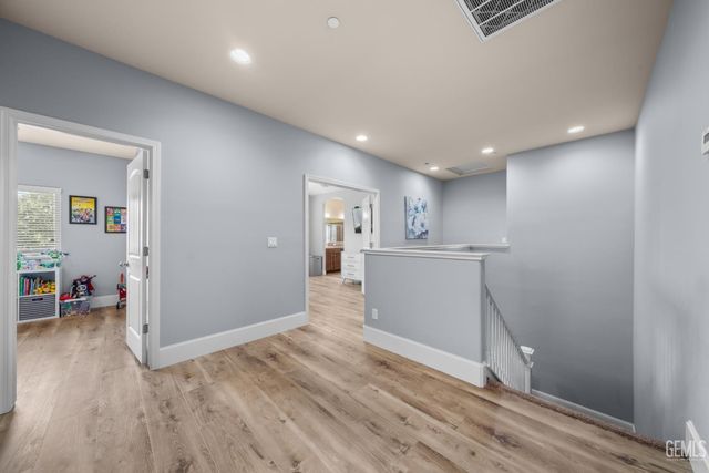 9307 Liberty Island Drive, Bakersfield, CA 93311