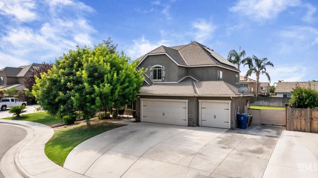 9307 Liberty Island Drive, Bakersfield, CA 93311