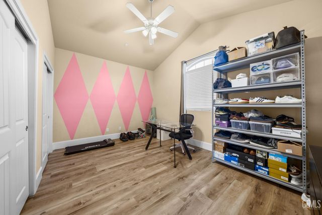 9307 Liberty Island Drive, Bakersfield, CA 93311