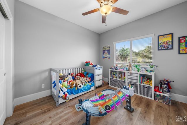 9307 Liberty Island Drive, Bakersfield, CA 93311